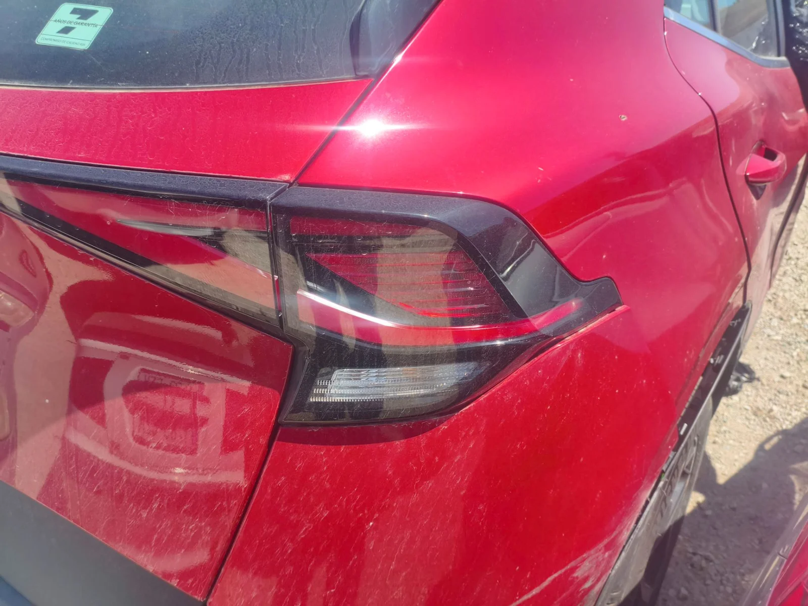 Foto de PILOTO TRASERO DERECHO KIA SPORTAGE (NQ5) 1.6 T-GDI CAT (160 CV / 118 KW) referencia 92401R2000