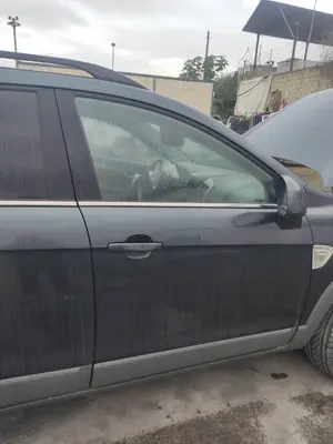 Foto de PUERTA DELANTERA DERECHA CHEVROLET CAPTIVA 2.0 Diesel CAT (150 CV / 110 KW) referencia 42352070