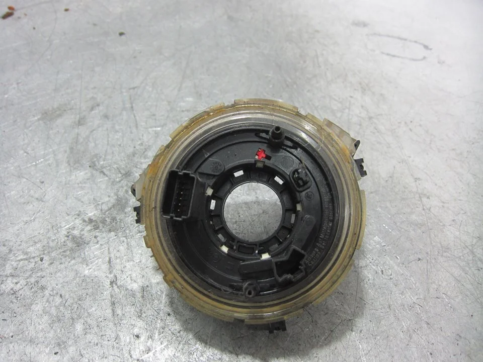 Foto de ANILLO AIRBAG AUDI A4 CABRIOLET (8H) 2.0 TDI (140 CV / 103 KW) referencia 4E0953541