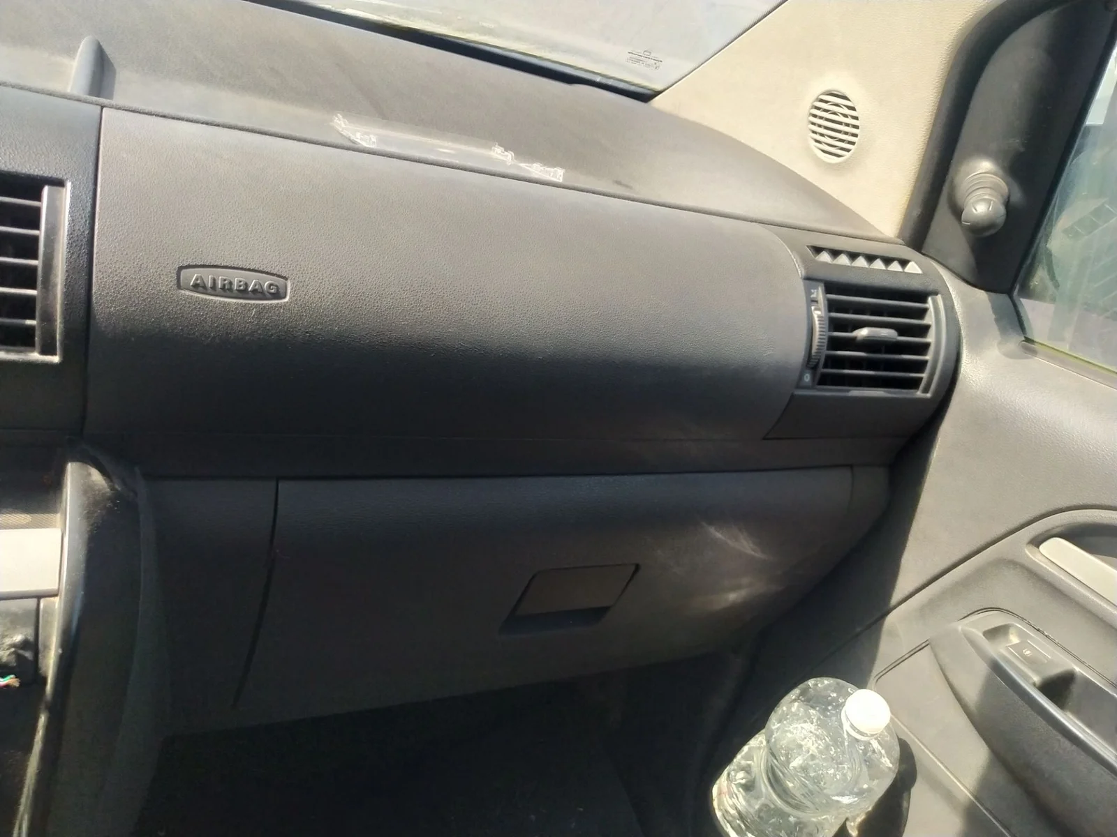 Foto de AIRBAG DELANTERO DERECHO VOLKSWAGEN FOX (5Z1)(04.2005) 1.4 (75 CV / 55 KW)