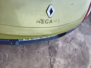 Foto de PANEL TRASERO RENAULT MEGANE II BERLINA 5P 1.6 CAT (113 CV / 83 KW)
