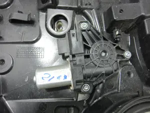 Foto de ELEVALUNAS TRASERO IZQUIERDO MERCEDES-BENZ CLASE GLA (BM 156) 2.1 CDI CAT (136 CV / 100 KW) referencia 928338101 foto 3