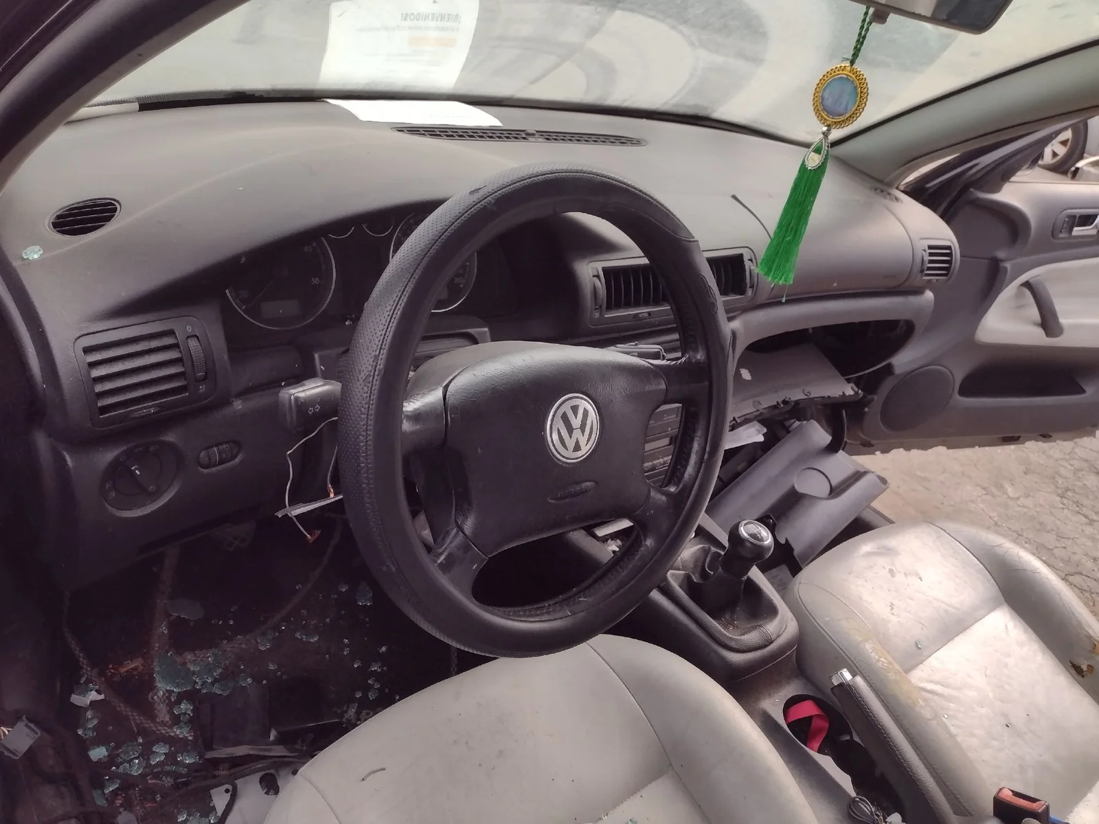 Foto de MANDO LUCES VOLKSWAGEN PASSAT BERLINA (3B3) 1.9 TDI (131 CV / 96 KW) referencia 8L0953513G FKZ
