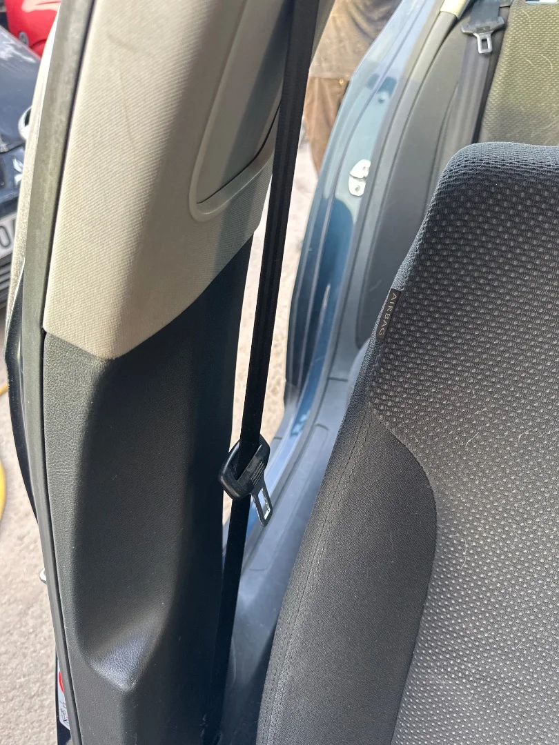 Foto de CINTURON SEGURIDAD DELANTERO DERECHO VOLKSWAGEN PASSAT BERLINA (3C2) 2.0 TDI (140 CV / 103 KW) referencia 3C1857706R FKZ