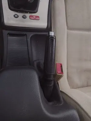 Foto de PALANCA FRENO ALFA ROMEO 159 (140) 1.9 JTD (M) 16V CAT (150 CV / 110 KW)