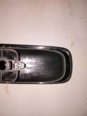 Foto de MANDO ELEVALUNAS TRASERO IZQUIERDO RENAULT MEGANE IV BERLINA 5P referencia 829507746R foto 2