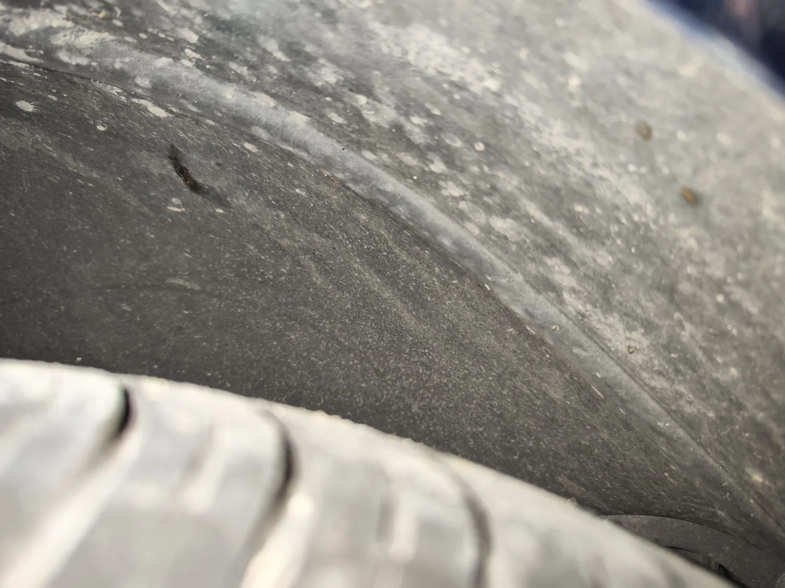 Foto de PASO RUEDA TRASERO DERECHO PEUGEOT 307 (S1)(04.2001) 1.6 16V CAT (109 CV / 80 KW)