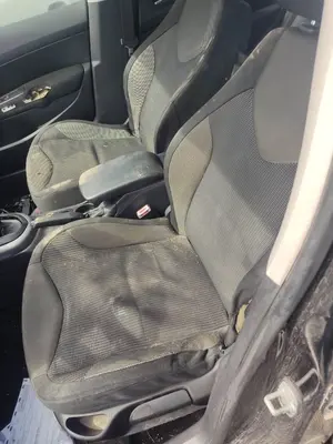 Foto de ASIENTO DELANTERO IZQUIERDO PEUGEOT 308 1.6 HDi FAP CAT (9HZ / DV6TED4) (109 CV / 80 KW)