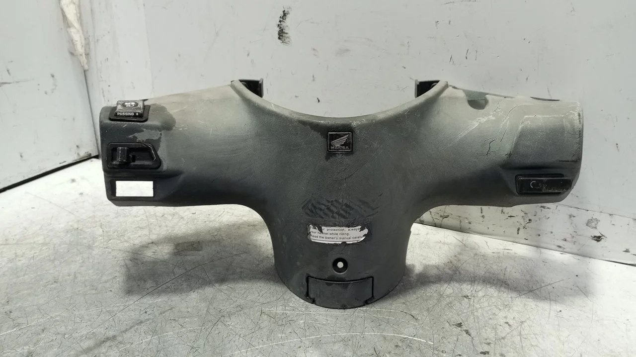 Foto de NO IDENTIFICADO HONDA SH 150 150 cm3 - 11 kW (15 CV / 11 KW) referencia 53206-KTF-6400