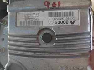 Foto de CENTRALITA MOTOR UCE RENAULT MEGANE II BERLINA 3P 1.4 16V CAT (82 CV / 60 KW) referencia 8200387138