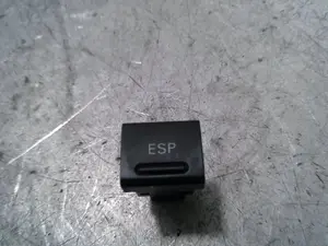 Foto de RELE AUDI A3 (8L) 1.9 TDI (101 CV / 74 KW) referencia 141951253B
