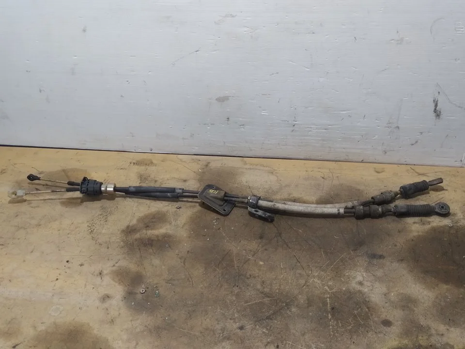 Foto de NO IDENTIFICADO TOYOTA COROLLA (E12) 1.6 16V (110 CV / 81 KW) referencia 335300F010