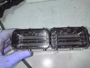 Foto de CENTRALITA MOTOR UCE AUDI A5 COUPE (F53) referencia 04L907309L foto 3