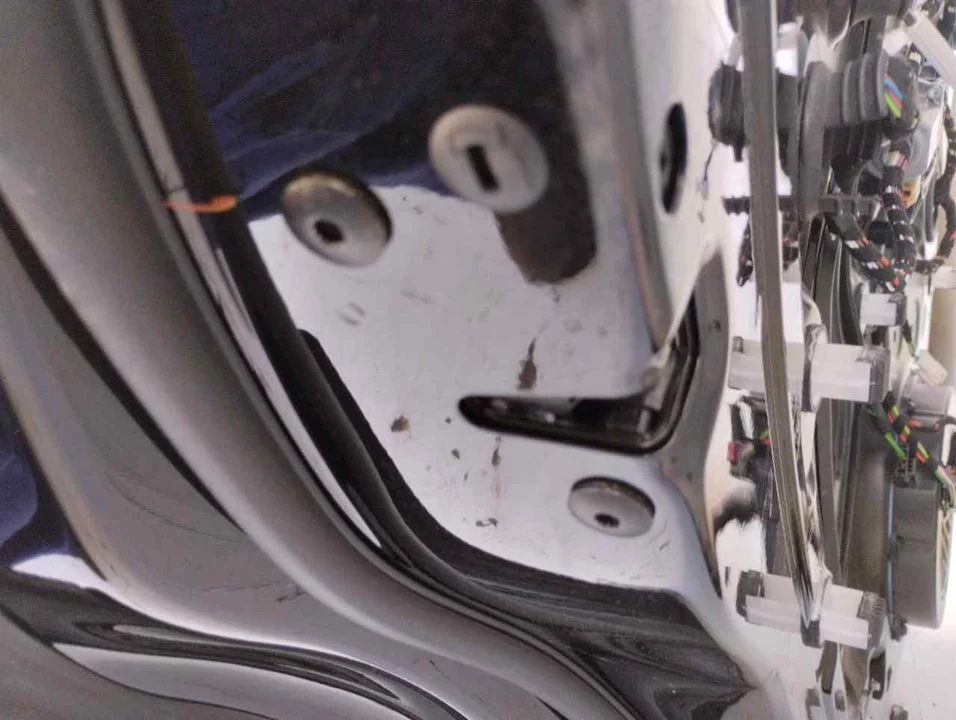Foto de CERRADURA PUERTA TRASERA IZQUIERDA PORSCHE MACAN (95BA)