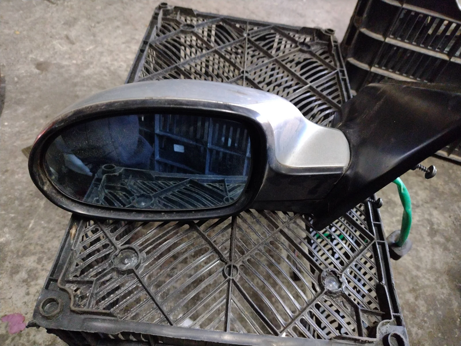 Foto de RETROVISOR IZQUIERDO CITROEN C5 BERLINA referencia 532989XT