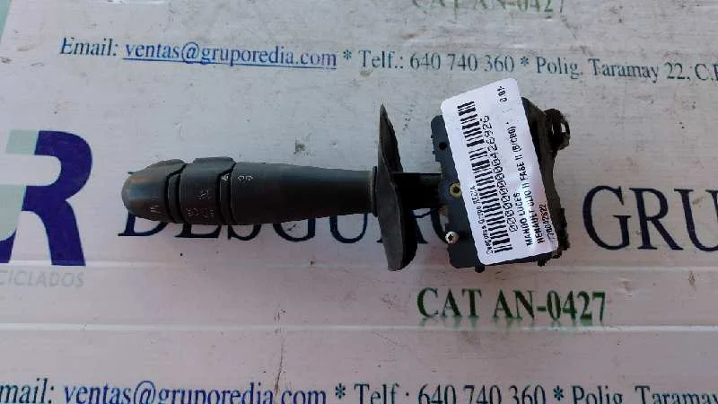 Foto de MANDO LUCES RENAULT CLIO II FASE II (B/CB0) referencia 770042822