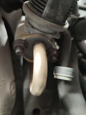 Foto de MOTOR ARRANQUE VOLKSWAGEN POLO IV (9N1) 1.4 16V (75 CV / 55 KW) referencia 001911023C