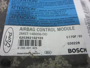 Foto de CENTRALITA AIRBAG FORD FOCUS BERLINA (CAK) 1.8 TDCi Turbodiesel CAT (116 CV / 85 KW) referencia 2M5T14B056DD foto 6