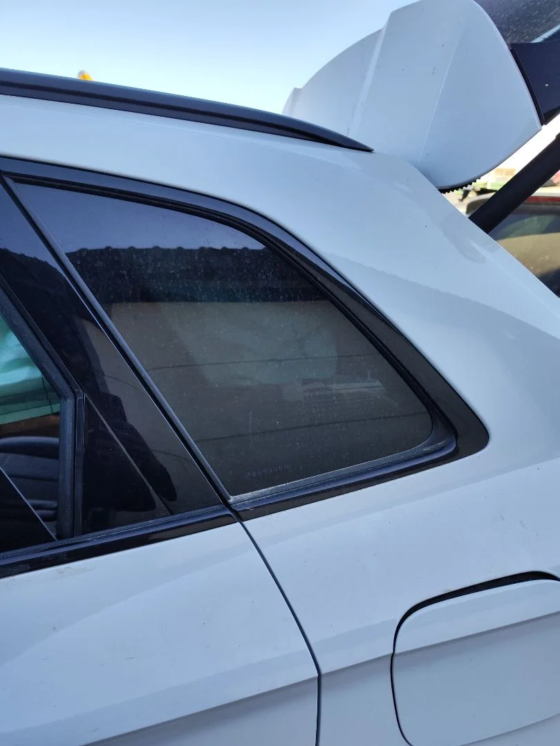 Foto de LUNA CUSTODIA TRASERA IZQUIERDA AUDI Q5 FYG Híbrido 220 kW (2.0 Ltr. - 195 kW TFSI) (299 CV / 220 KW) referencia 80A845297
