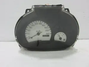 Foto de CUADRO INSTRUMENTOS FORD KA (CCQ) 1.3 8V Duratec CAT (60 CV / 44 KW) referencia 97KB10849 foto 1