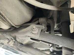 Foto de BARRA ESTABILIZADORA TRASERA OPEL VECTRA C BERLINA 2.2 16V DTI CAT (Y 22 DTR / L50) (125 CV / 92 KW) referencia 24457381