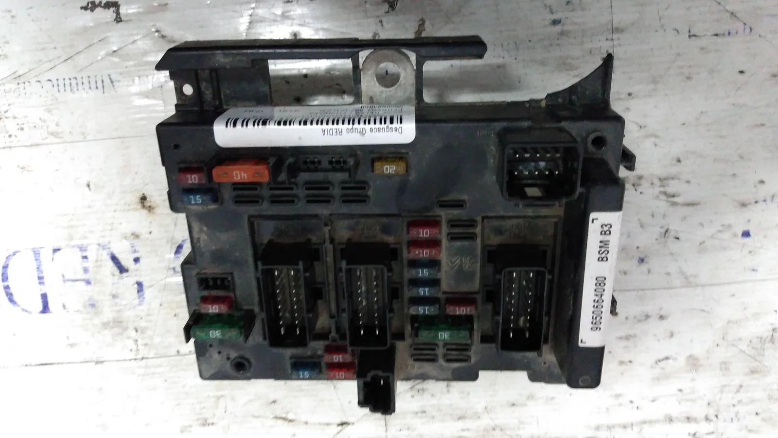 Foto de CAJA RELES / FUSIBLES PEUGEOT 307 (S1)(04.2001) referencia 9650664080