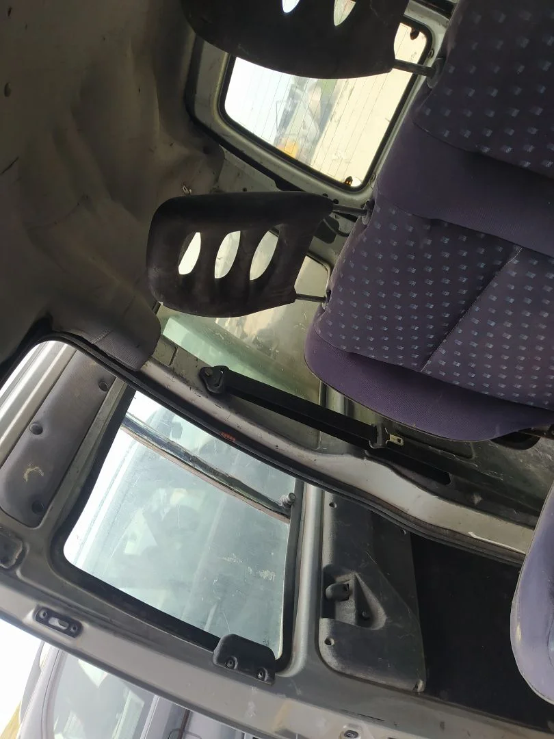 Foto de CINTURON SEGURIDAD TRASERO DERECHO PEUGEOT EXPERT FURGÓN COMFORT (1995) 2.0 HDi (109 CV / 80 KW)