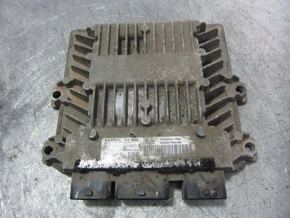 Foto de CENTRALITA MOTOR UCE CITROEN BERLINGO 2.0 HDi CAT (RHY / DW10TD) (90 CV / 66 KW) referencia 9657662380
