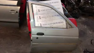 Foto de PUERTA DELANTERA DERECHA FORD ESCORT BERL./TURNIER