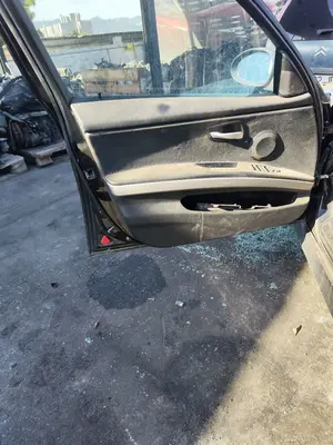 Foto de GUARNECIDO PUERTA DELANTERA IZQUIERDA BMW SERIE 3 BERLINA (E90) 2.0 16V Diesel (163 CV / 120 KW)