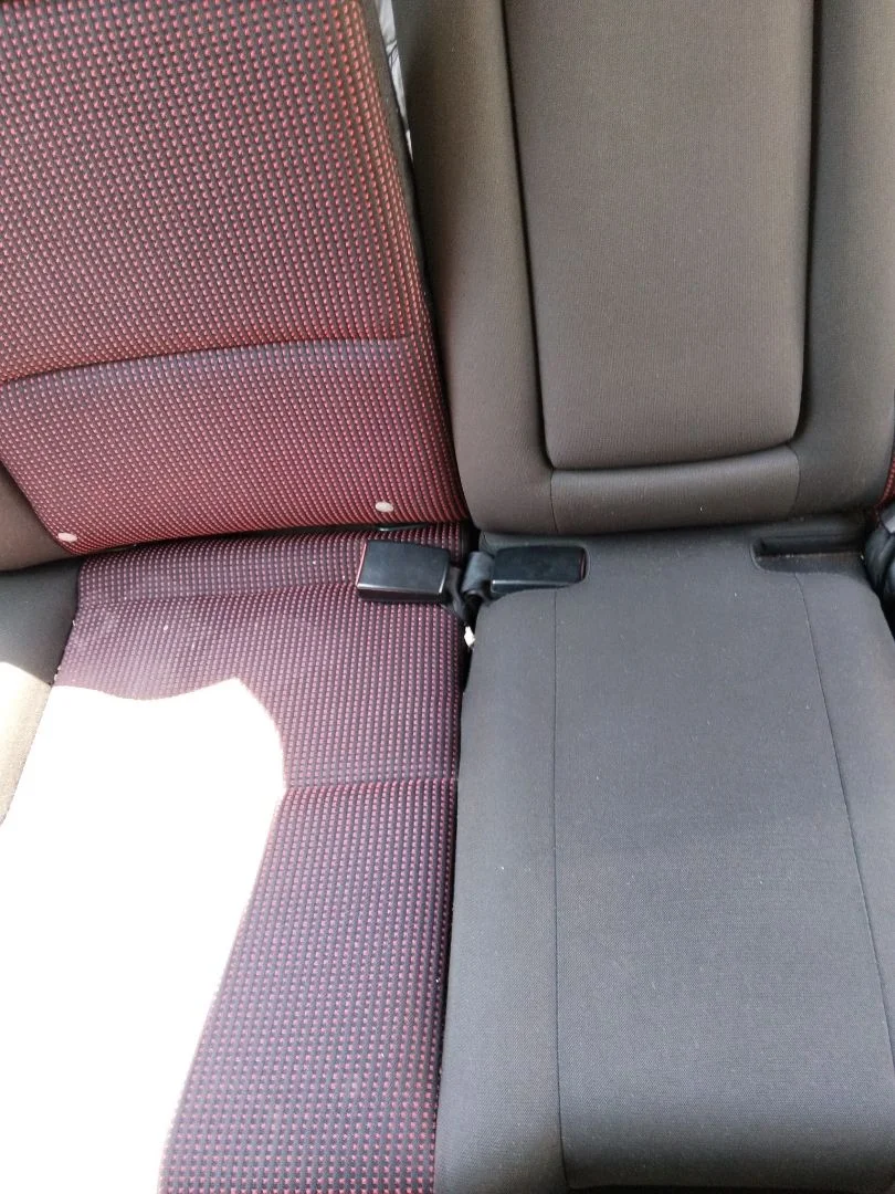 Foto de ENGANCHE CINTURON TRASERO DERECHO MAZDA 3 BERLINA (BK) 1.6 16V CAT (105 CV / 77 KW)