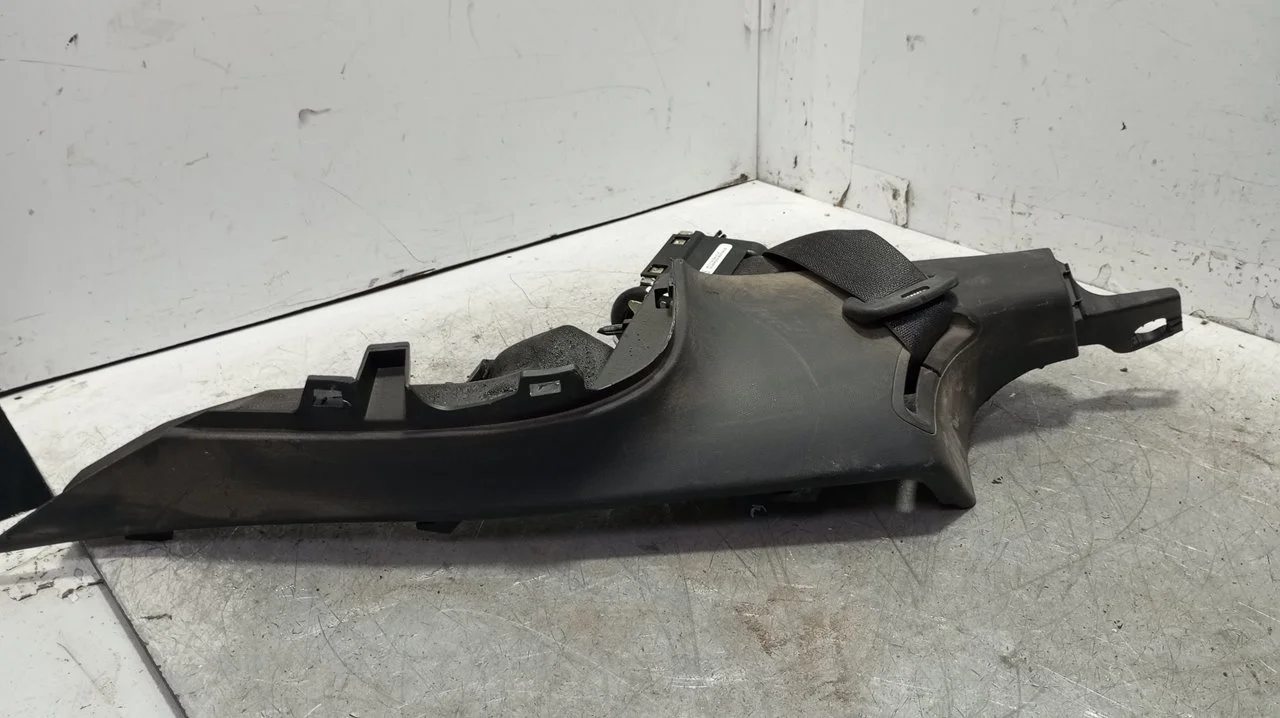 Foto de CINTURON SEGURIDAD TRASERO IZQUIERDO TESLA MODEL 3 eléctrico 258 kW (cont. 153 kW) (350 CV / 258 KW) referencia 1110154-01-F