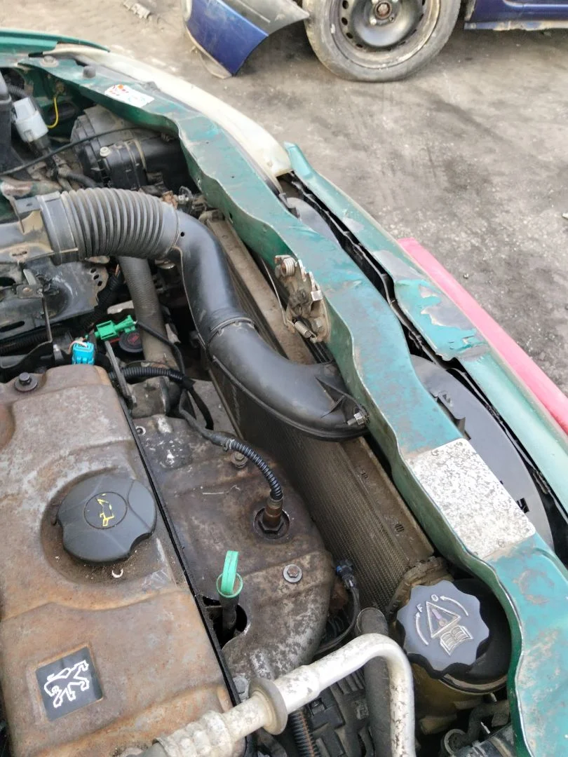 Foto de RADIADOR CALEFACCION / AIRE ACONDICIONADO PEUGEOT 106 (S2) 1.1 (60 CV / 44 KW)