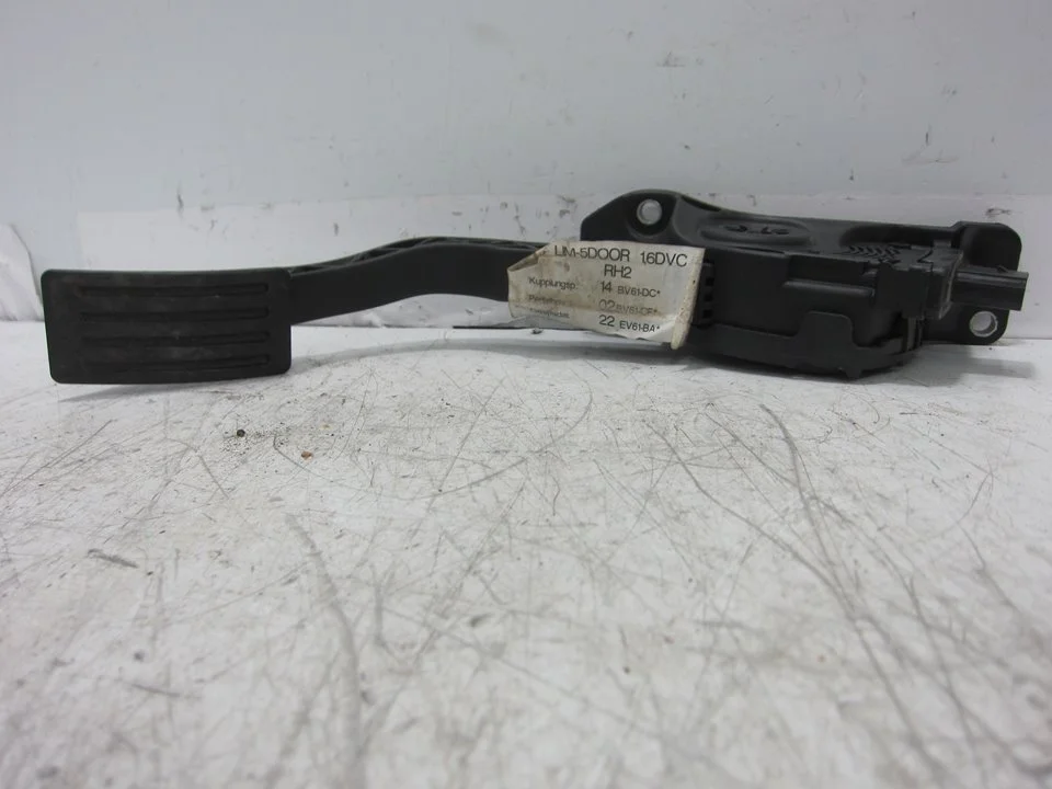 Foto de POTENCIOMETRO PEDAL FORD FOCUS SPORTBREAK (CB8) 1.6 TDCi CAT (95 CV / 70 KW) referencia 17388800