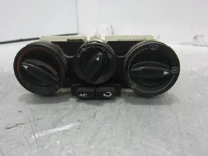 Foto de NO IDENTIFICADO AUDI A3 (8L) 1.9 TDI (90 CV / 66 KW) referencia 8L0819045A