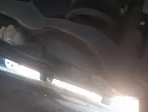Foto de BRAZO SUSPENSION TRASERO IZQUIERDO FORD FOCUS BERLINA (CAP) 1.6 TDCi CAT (109 CV / 80 KW)