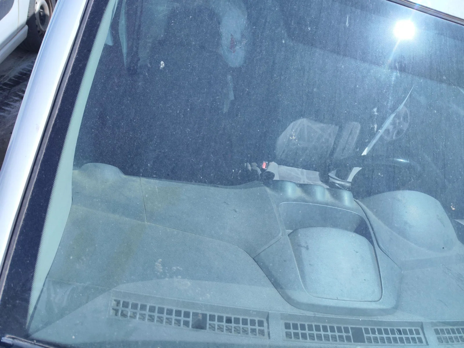 Foto de PARABRISAS FORD TRANSIT CONNECT (TC7) 1.8 TDCi CAT (90 CV / 66 KW)