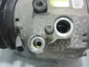 Foto de COMPRESOR AIRE ACONDICIONADO CHEVROLET CAPTIVA 2.0 Diesel CAT (150 CV / 110 KW) referencia 96629605 foto 3