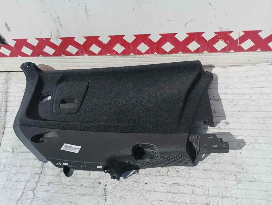Foto de GUARNECIDO PORTON TRASERO PORSCHE CAYENNE (TIPO 92A) referencia 7P5867038
