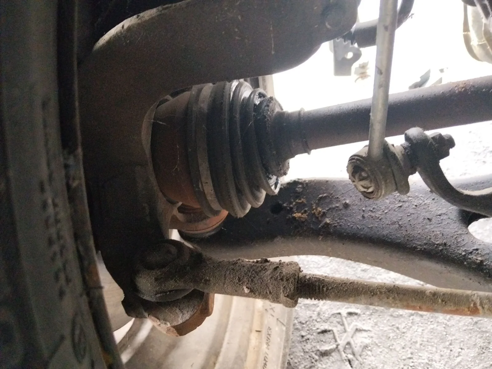 Foto de PINZA DE FRENO DELANTERA IZQUIERDA FORD TRANSIT CONNECT (TC7) 1.8 TDCi CAT (110 CV / 81 KW) referencia 5039057
