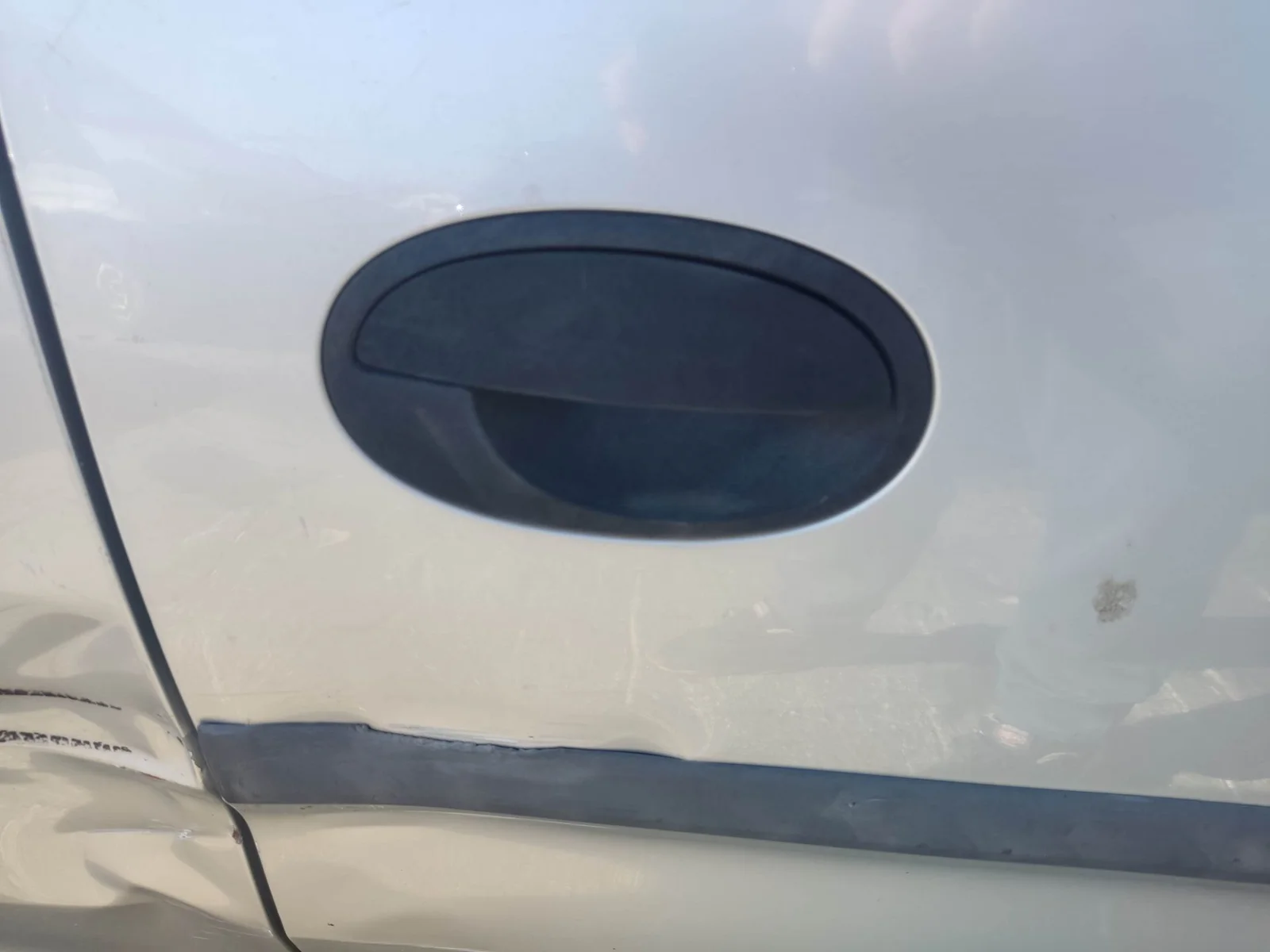Foto de MANETA EXTERIOR DELANTERA DERECHA OPEL COMBO (CORSA C) 1.7 16V DI CAT (Y 17 DTL / LK8) (65 CV / 48 KW)