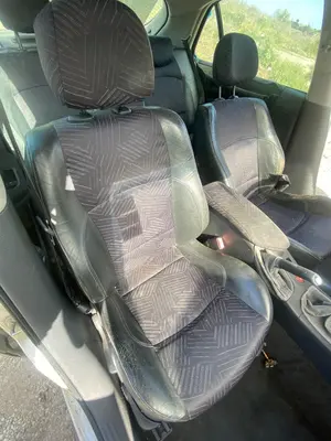 Foto de ASIENTO DELANTERO DERECHO RENAULT LAGUNA II (BG0) 2.0  (135 CV / 99 KW)