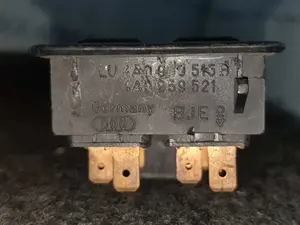 Foto de MANDO ELEVALUNAS DELANTERO IZQUIERDO AUDI 100 AVANT (C4) referencia 4A0959521 foto 2