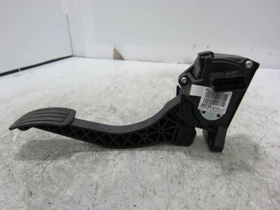 Foto de PEDAL ACELERADOR CITROEN C5 AIRCROSS 1.2 12V e-THP / PureTech (131 CV / 96 KW) referencia 86ET34