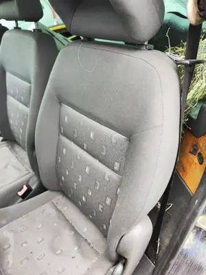 Foto de ASIENTOS TRASERO IZQUIERDO VOLKSWAGEN SHARAN (7M6/7M9) 1.9 TDI (116 CV / 85 KW) referencia 7M3883805BHFKZ foto 2