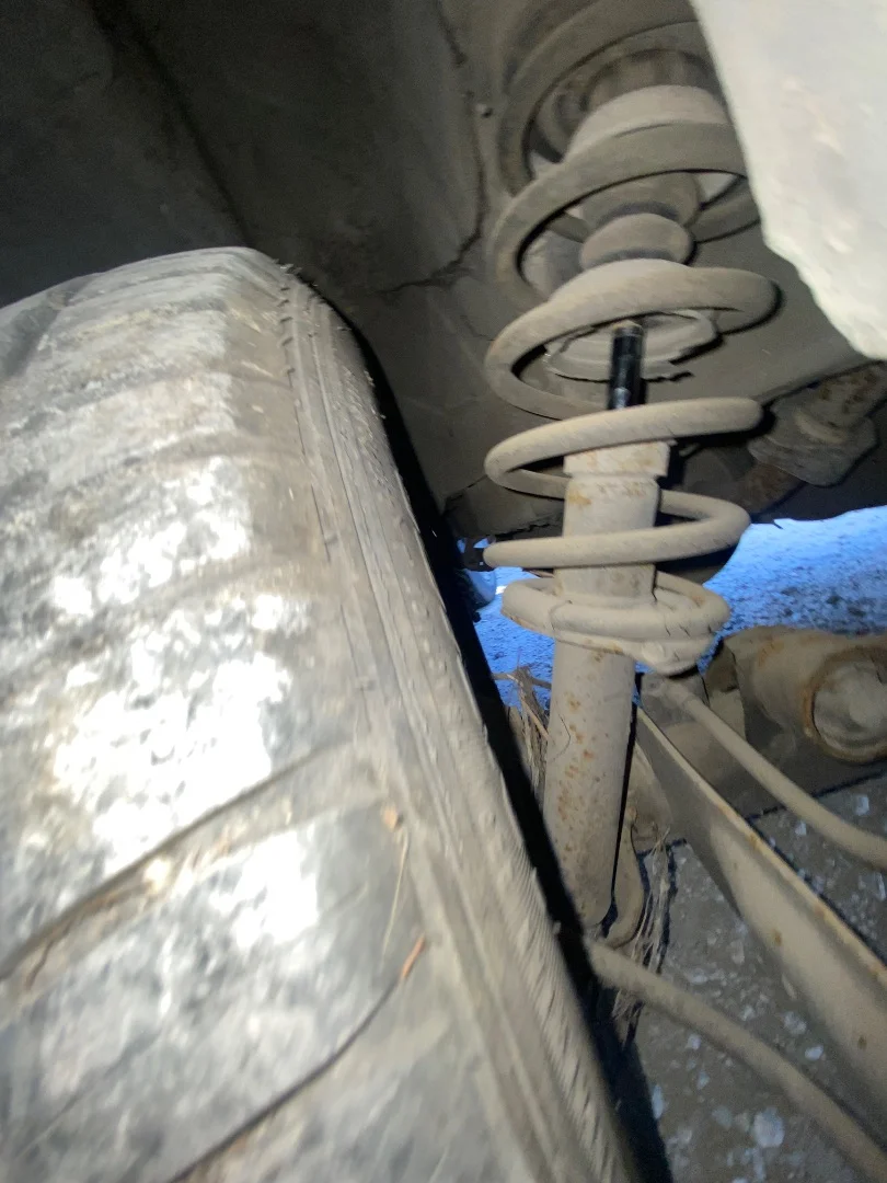 Foto de BRAZO SUSPENSION TRASERO DERECHO NISSAN ALMERA (N15) 2.0 Diesel (75 CV / 55 KW)