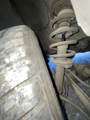 Foto de BRAZO SUSPENSION TRASERO DERECHO NISSAN ALMERA (N15) 2.0 Diesel (75 CV / 55 KW)
