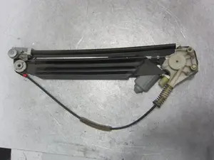 Foto de ELEVALUNAS TRASERO DERECHO BMW SERIE 5 BERLINA (E39) 3.0 24V Turbodiesel CAT (184 CV / 135 KW) referencia 8252430