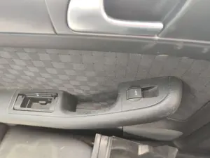 Foto de MANDO ELEVALUNAS TRASERO IZQUIERDO AUDI A6 BERLINA (4B2) 2.5 V6 24V TDI (180 CV / 132 KW)