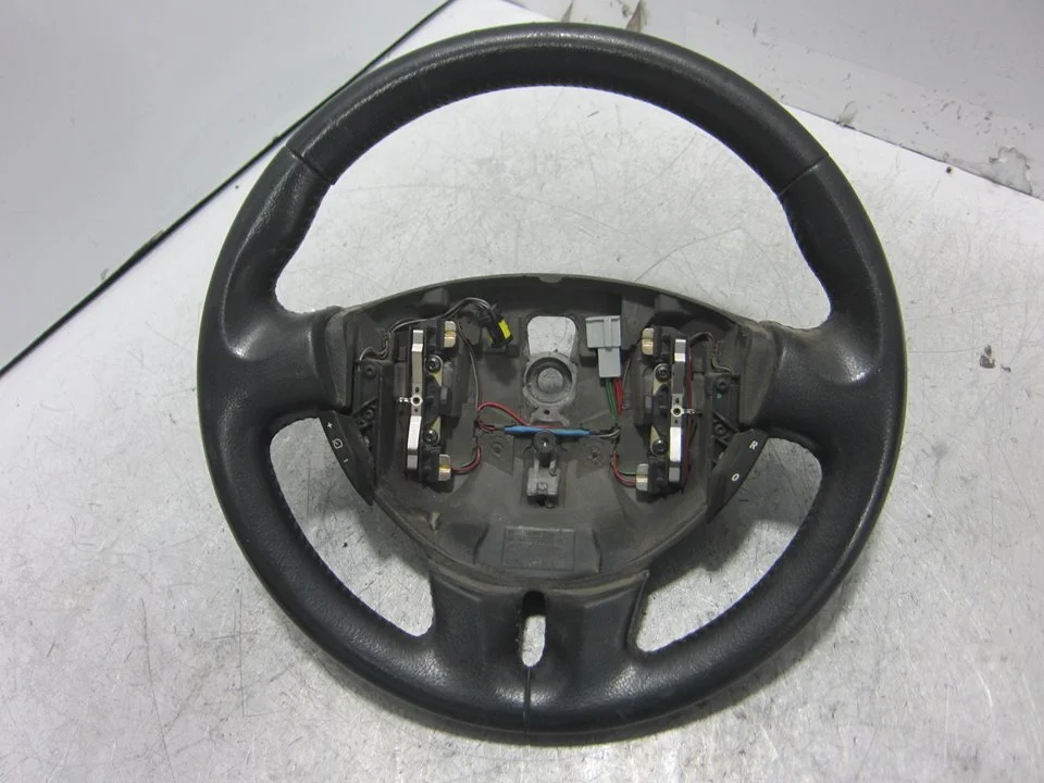 Foto de VOLANTE RENAULT ESPACE IV (JK0) 2.0 dCi Diesel CAT (150 CV / 110 KW) referencia 8200376753